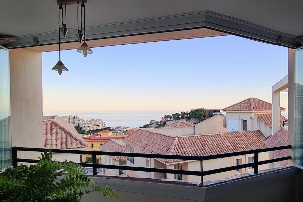 Luxury Penthouse With Sea&Mountain Views & Hot Tub - Tranquility & Rest Apartment เบนัลมาเดนา ภายนอก รูปภาพ